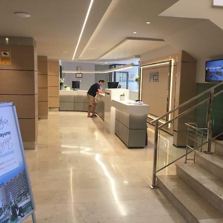 Studio Aparthotel Pyr Fuengirola Ngoại thất bức ảnh